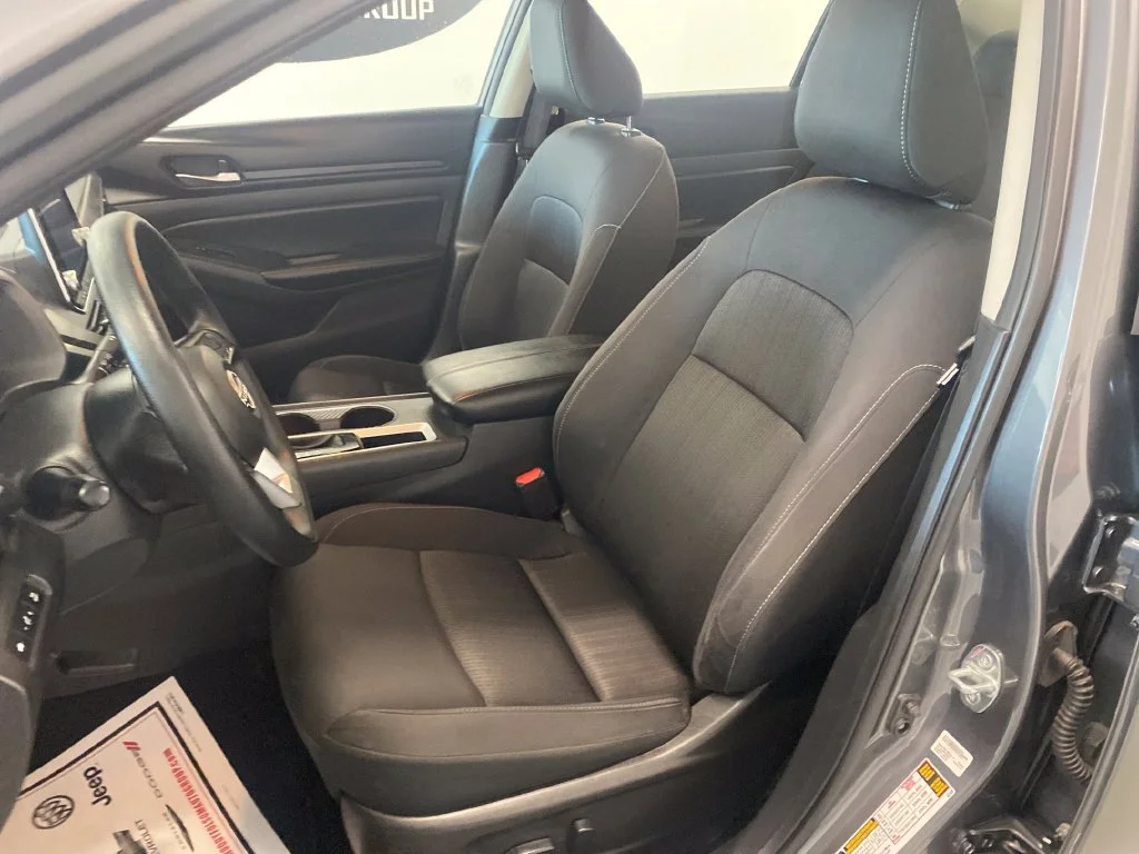 Used 2025 Gray Nissan 2.5 SV image 13