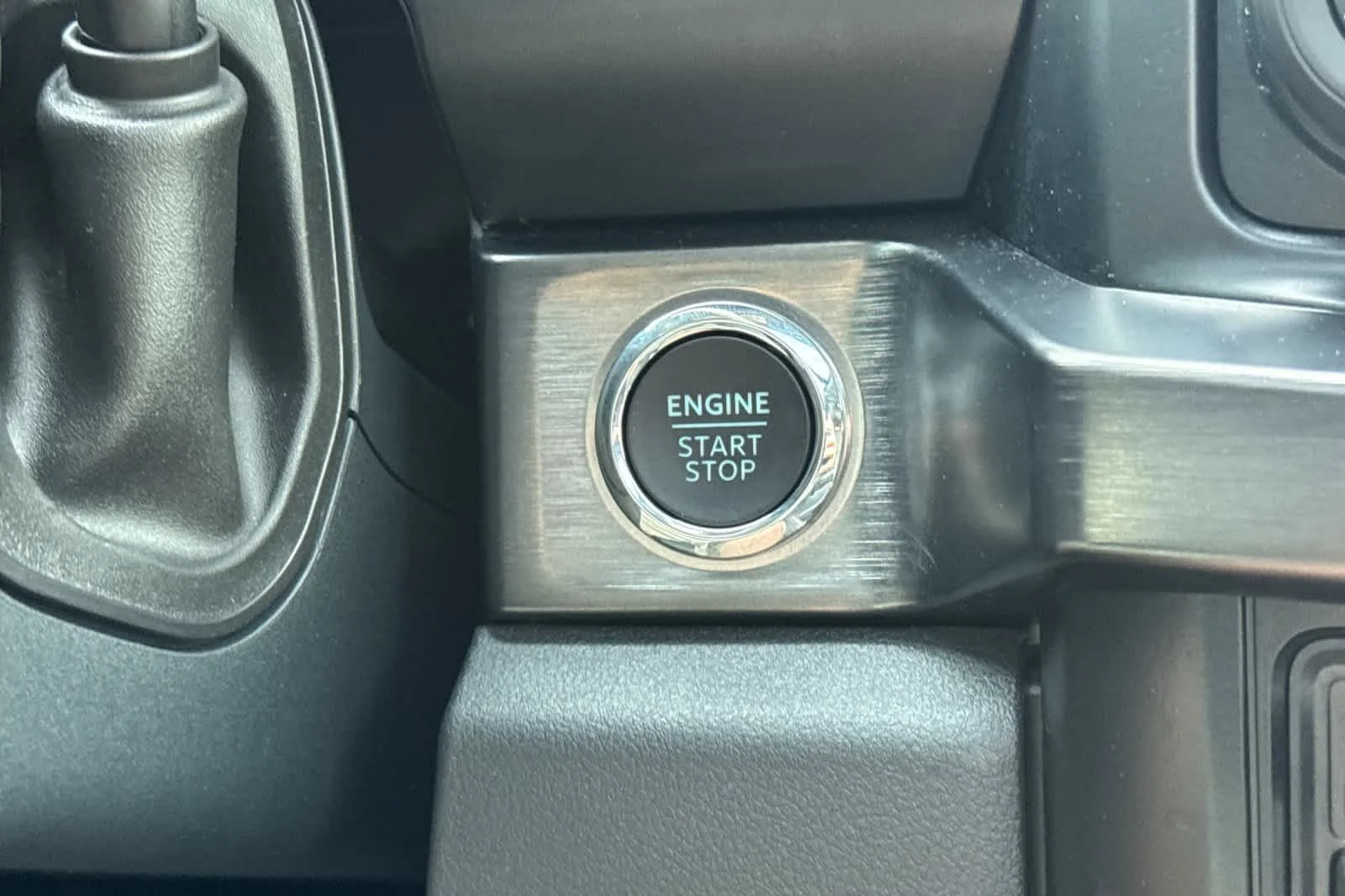 Certified Used 2025 Antimatter Blue Metallic Ford LARIAT image 22