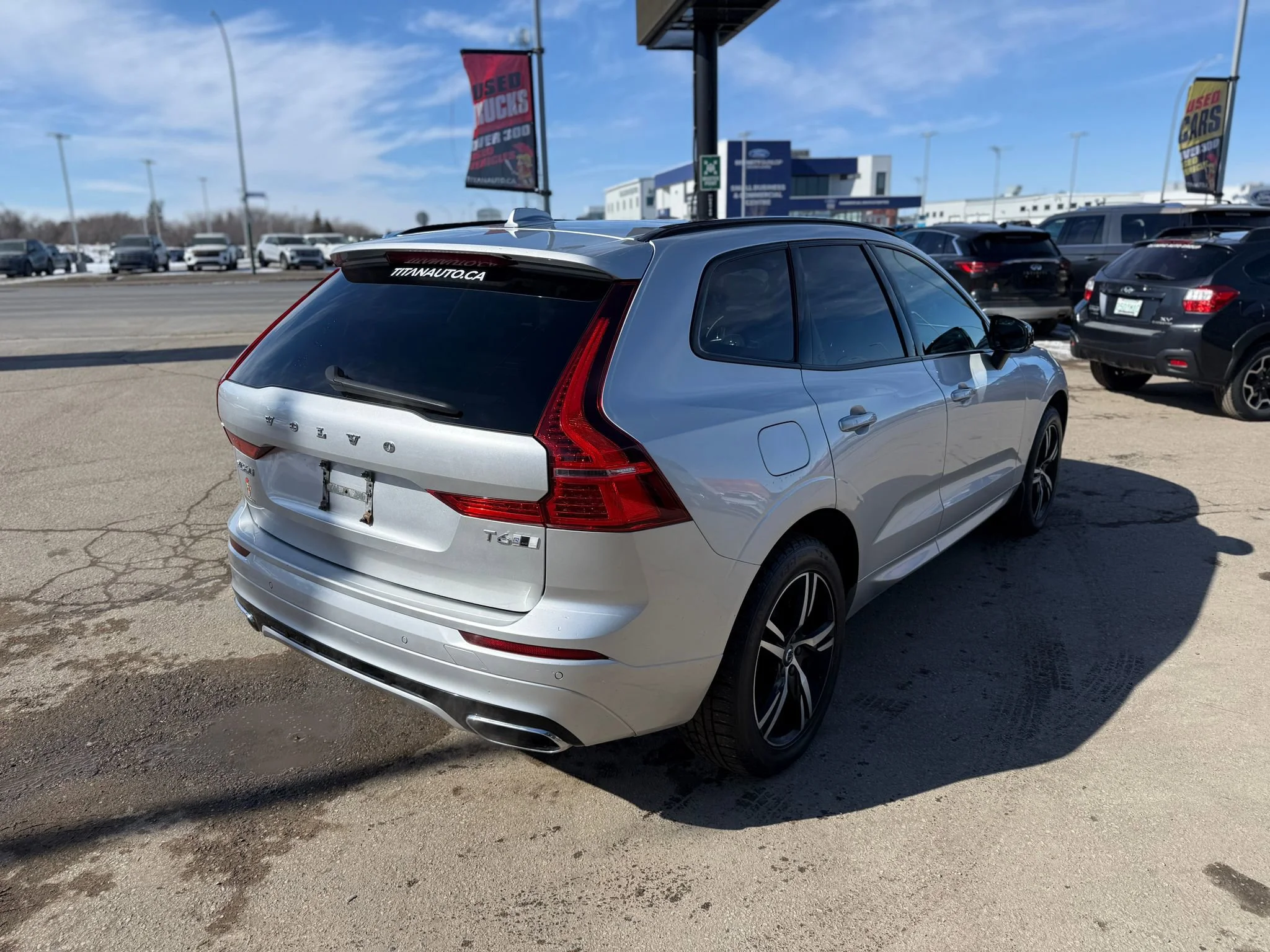Certified Used 2020 Silver Volvo T6 R-Design AWD*Adaptive Cruise | Nav | Pano Roof | Htd Leather | Lane Keep Assist | Park Assist image 13