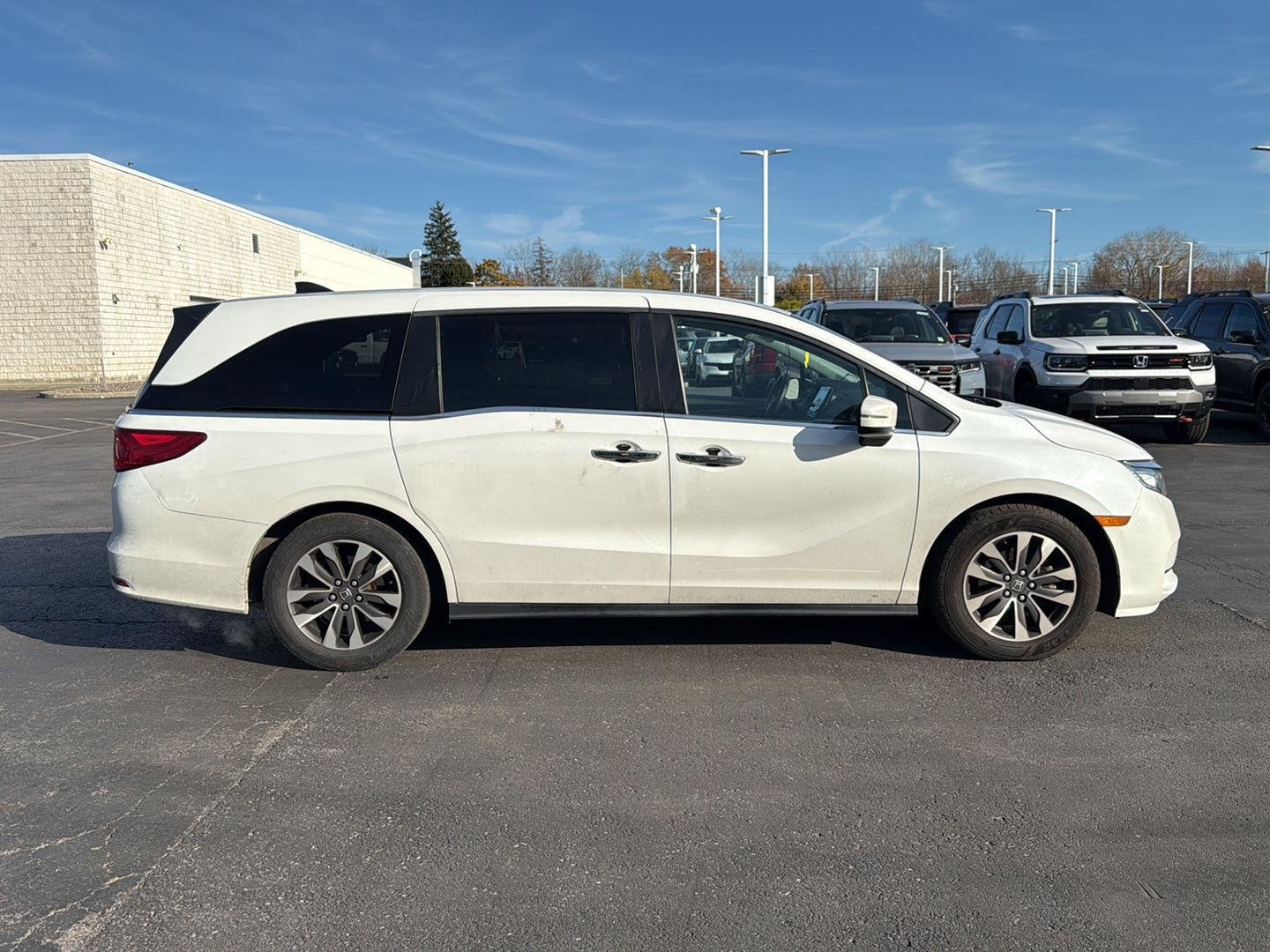 Used 2021 Platinum White Pearl Honda EX-L image 5