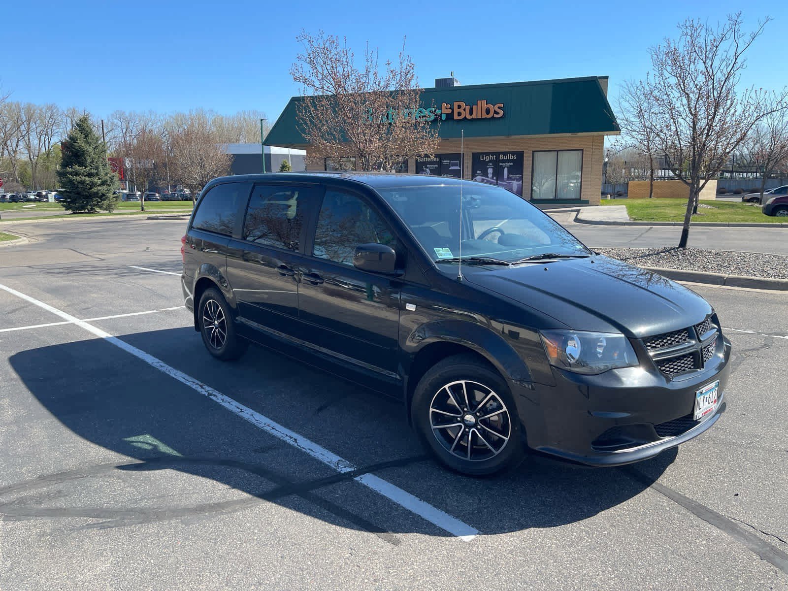 Used 2014 Dodge Grand Caravan SE 30th Anniversary with VIN 2C4RDGBG4ER462217 for sale in Brooklyn Park, Minnesota