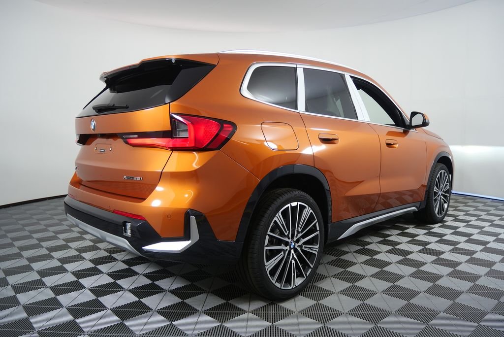 2025 Bmw X1 XDrive28i photo 3