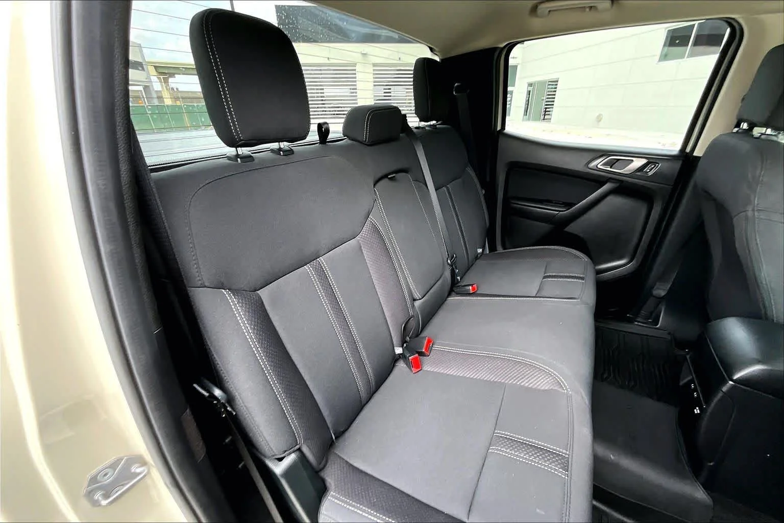 Used 2022 Desert Sand Ford XLT image 19