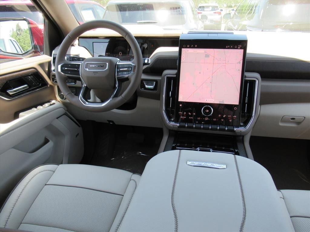 2026 GMC Yukon Denali - Photo 13