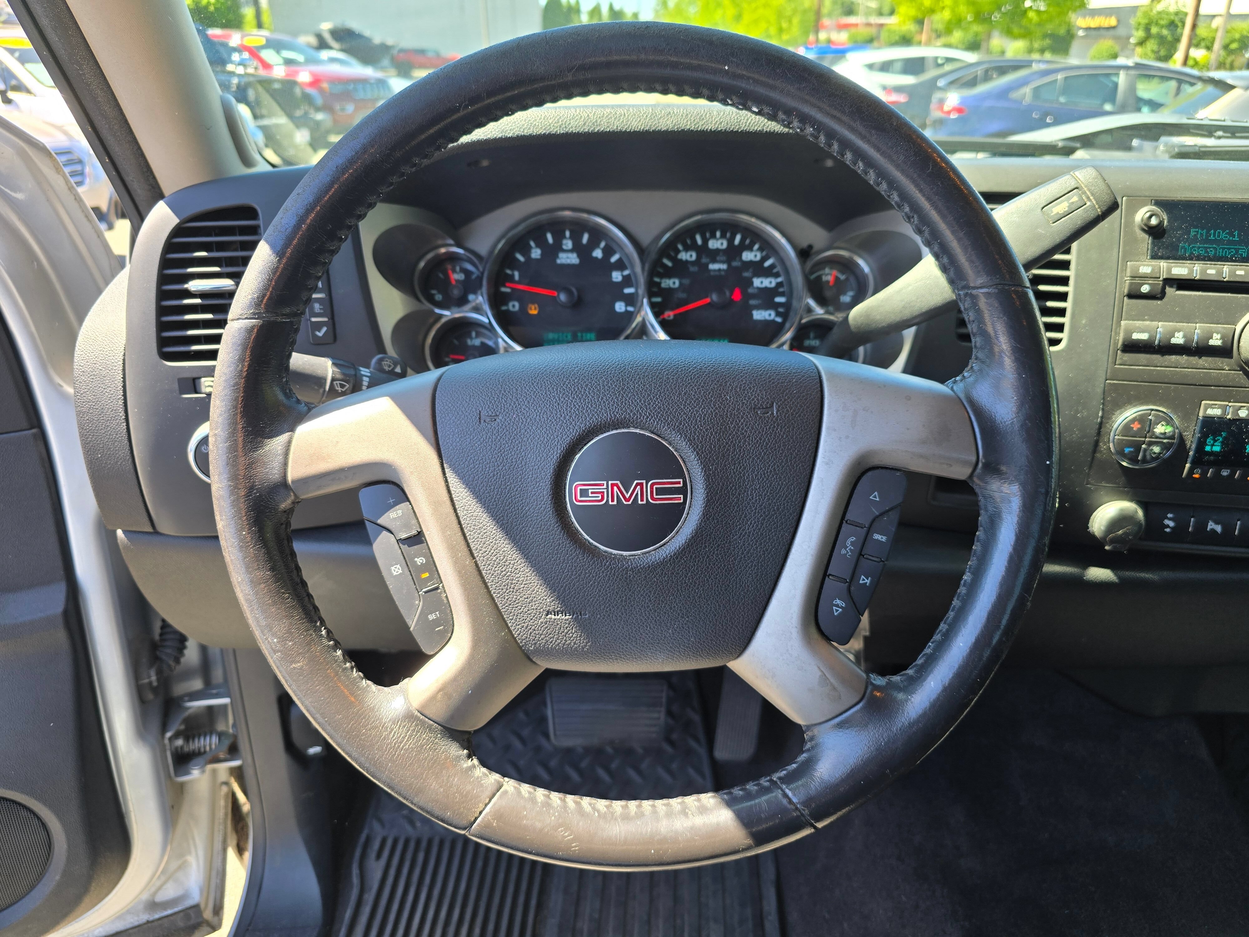 Used 2013 QUICKSILVER METALLIC GMC SLE image 18
