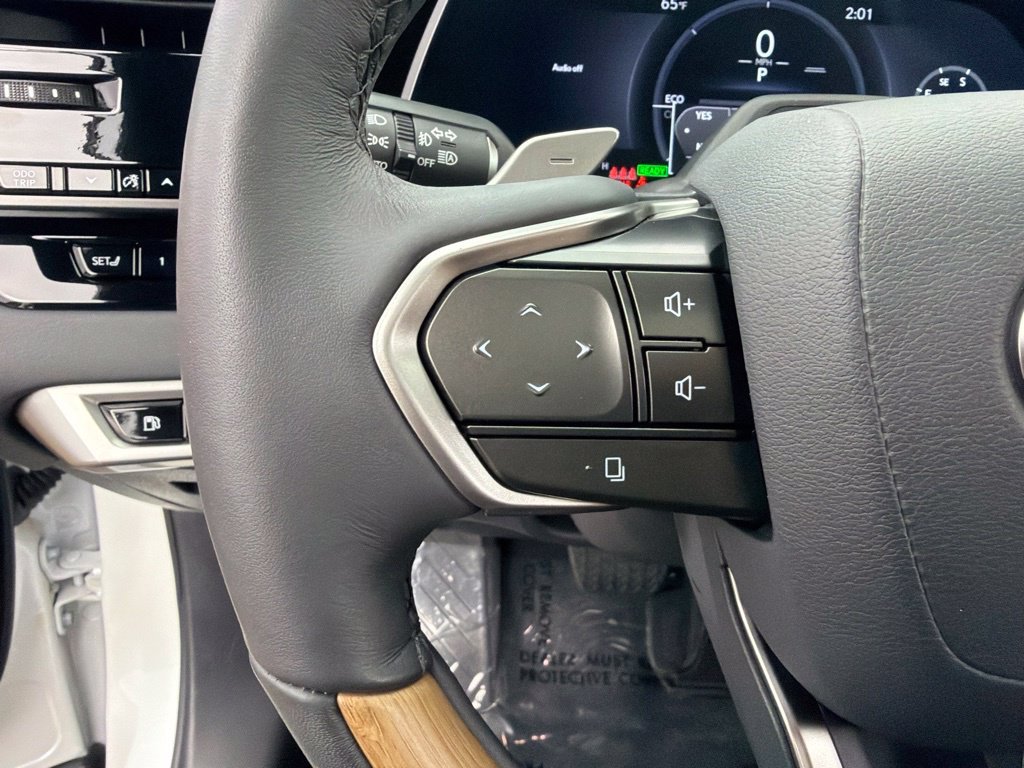 Used 2026 White Lexus 350h Premium+ image 13