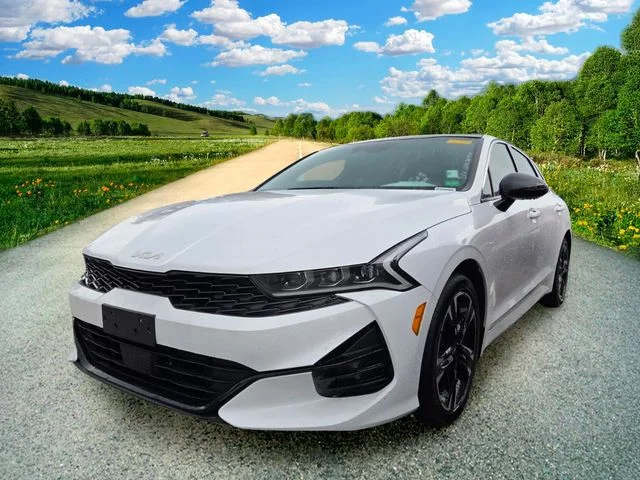 Used 2024 White Kia GT-Line image 3