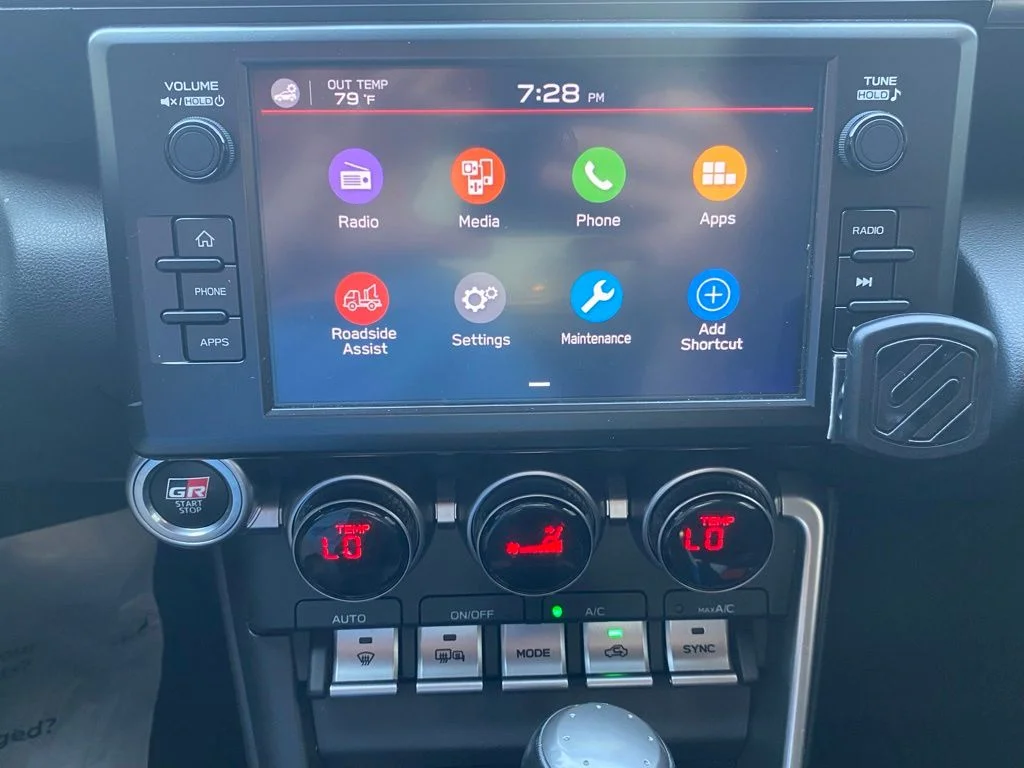 Used 2022  Toyota Premium image 21