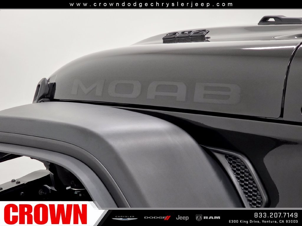 New 2027 Black Clear-Coat Paint Jeep  image 11