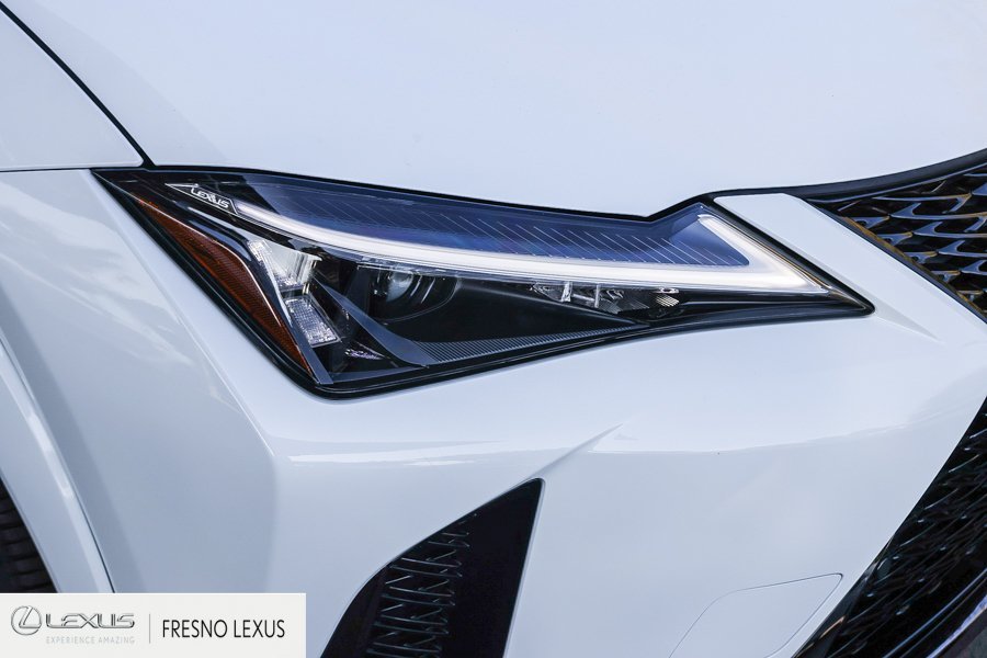 New 2026 Ultra White with Obsidian roof Lexus UX 300h F SPORT DESIGN AWD image 10