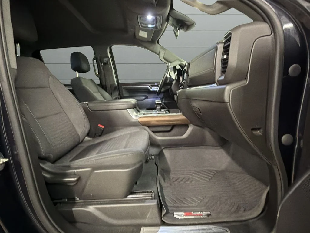 Used 2022 Gray Chevrolet LT image 15
