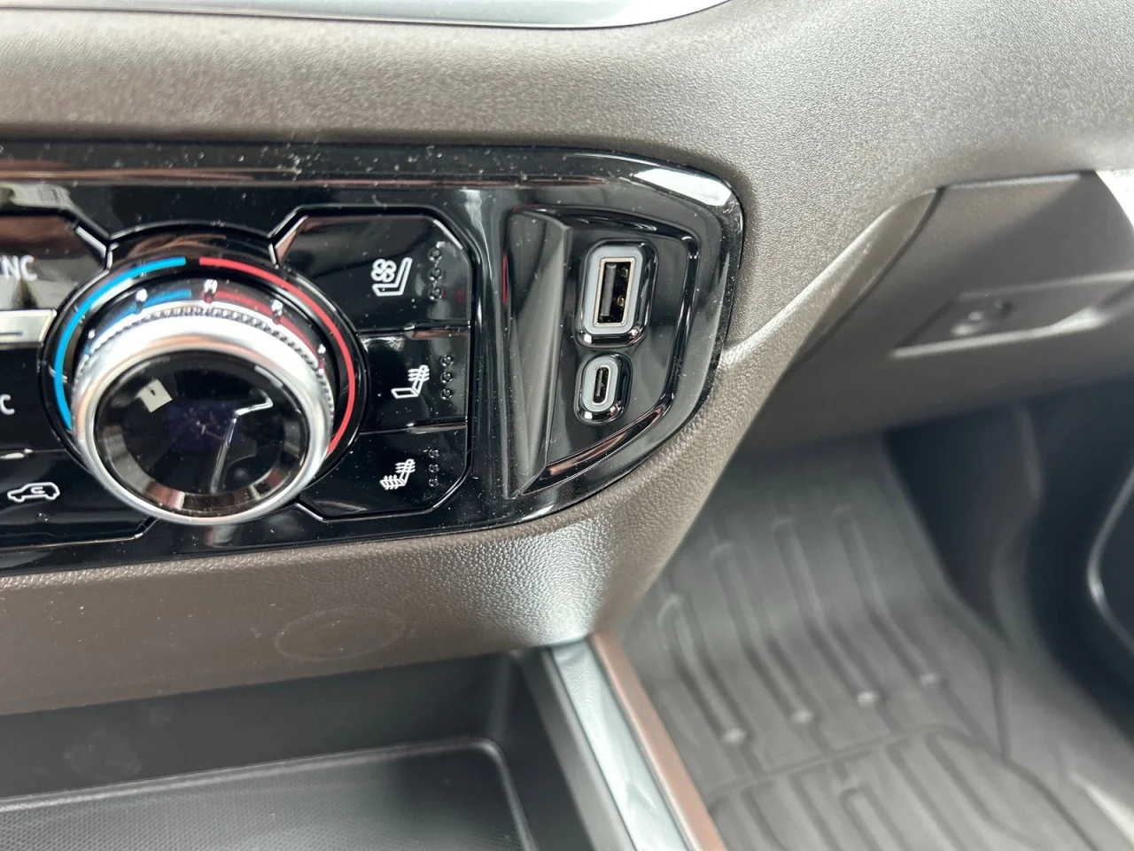 New 2026 Summit White GMC SLT image 14