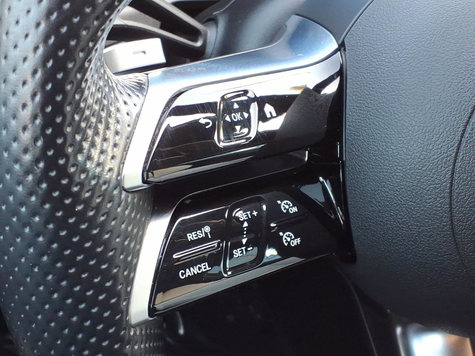 Used 2022 Black Mercedes-Benz C300W image 9
