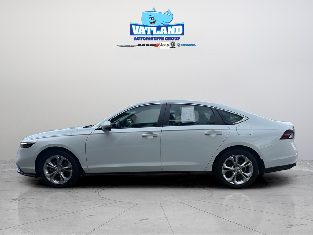 Used 2023 White Honda LX image 2
