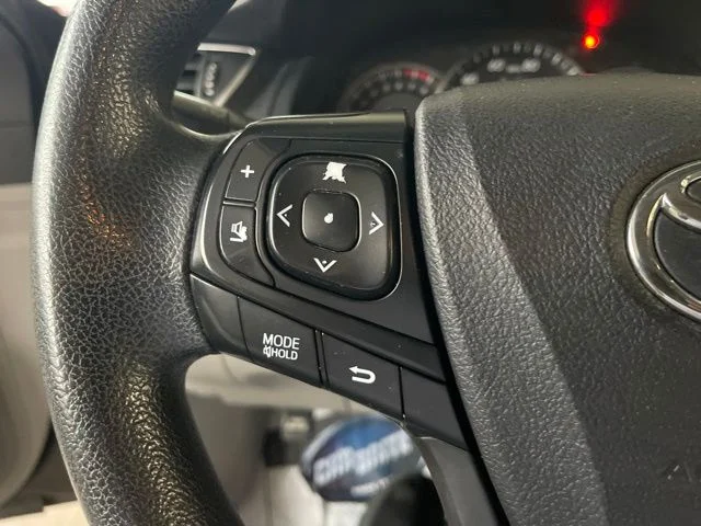 Used 2015 Gray Toyota LE image 14