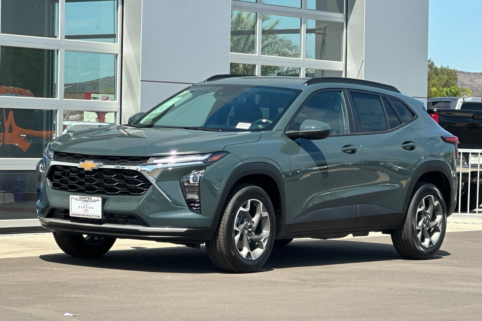 2026 Chevrolet Trax LT - Photo 8