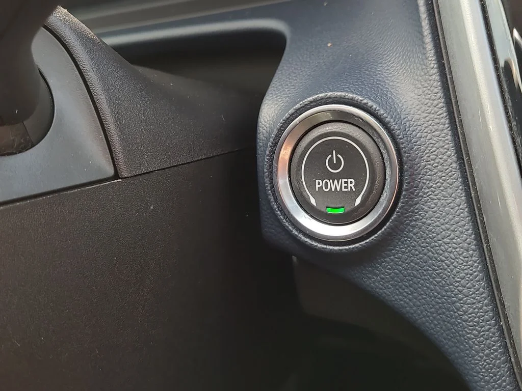 Used 2023 White Chevrolet Premier image 29