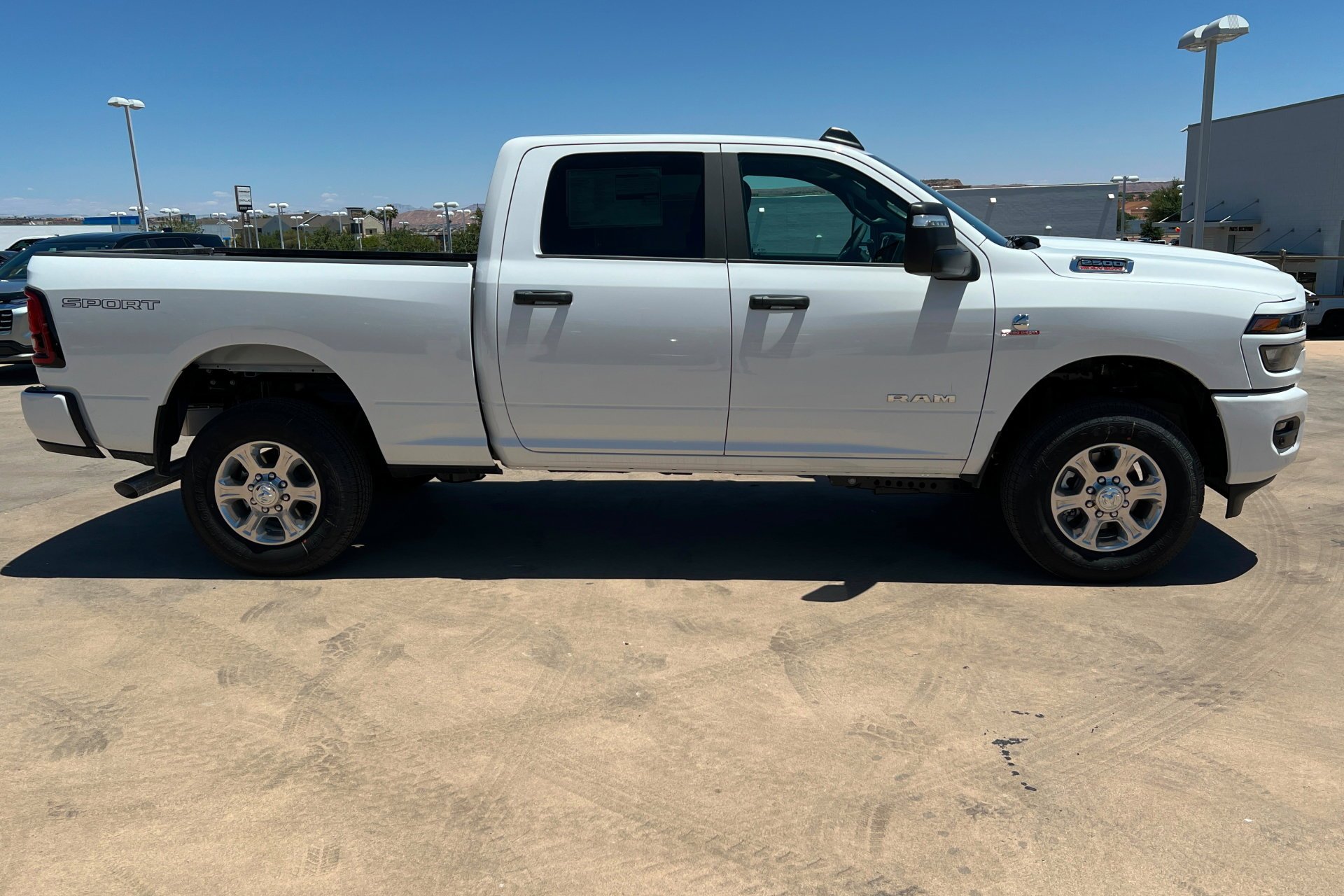 New 2026 Bright White Clear-Coat Exterior Paint RAM Big Horn image 7