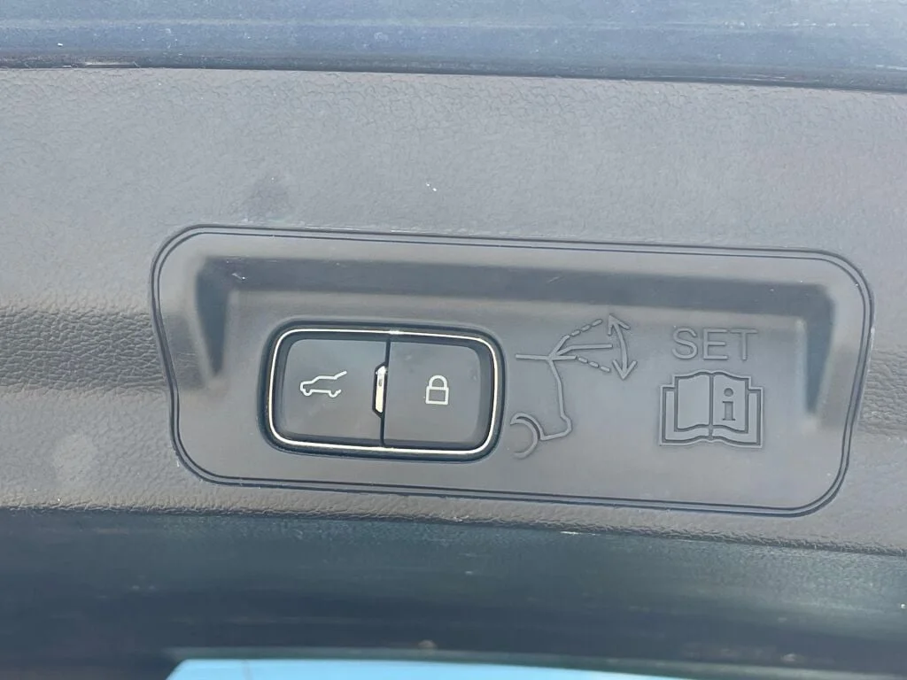 Used 2020 Blue Ford ST image 27