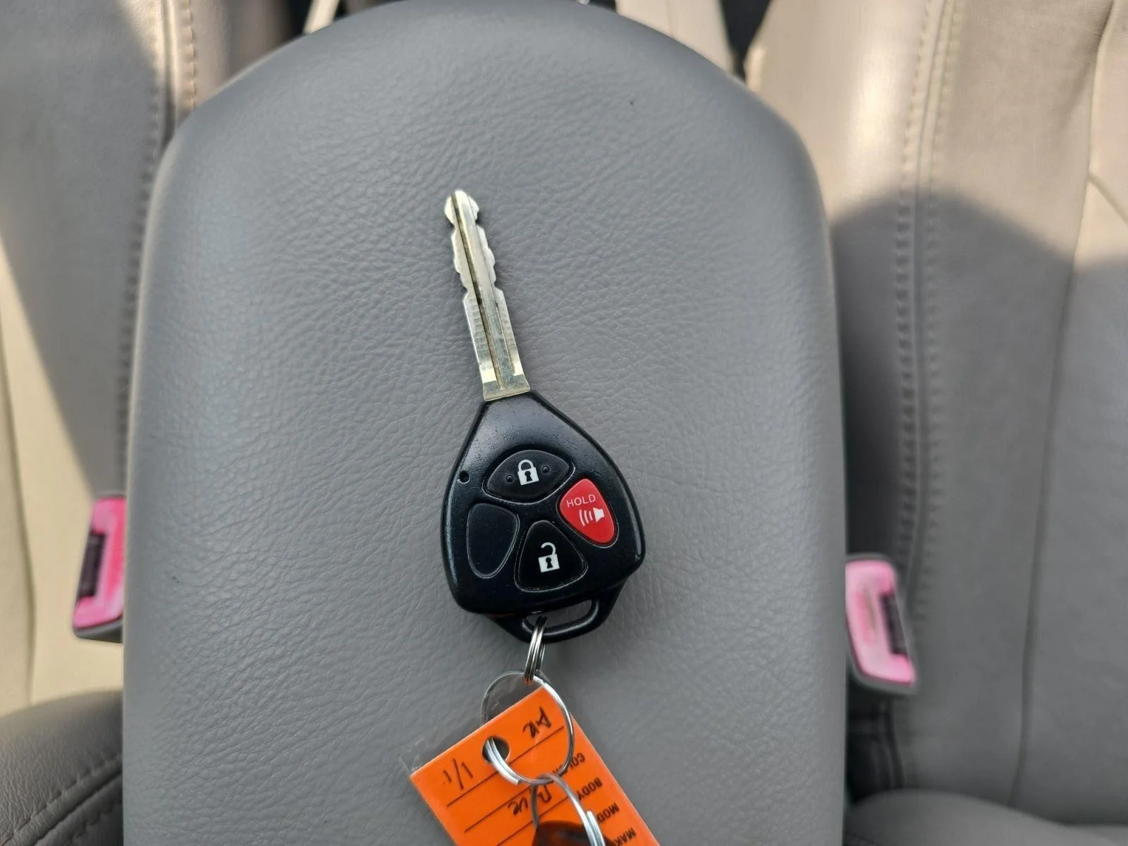 Used 2008 Pacific Blue Metallic Toyota  image 12