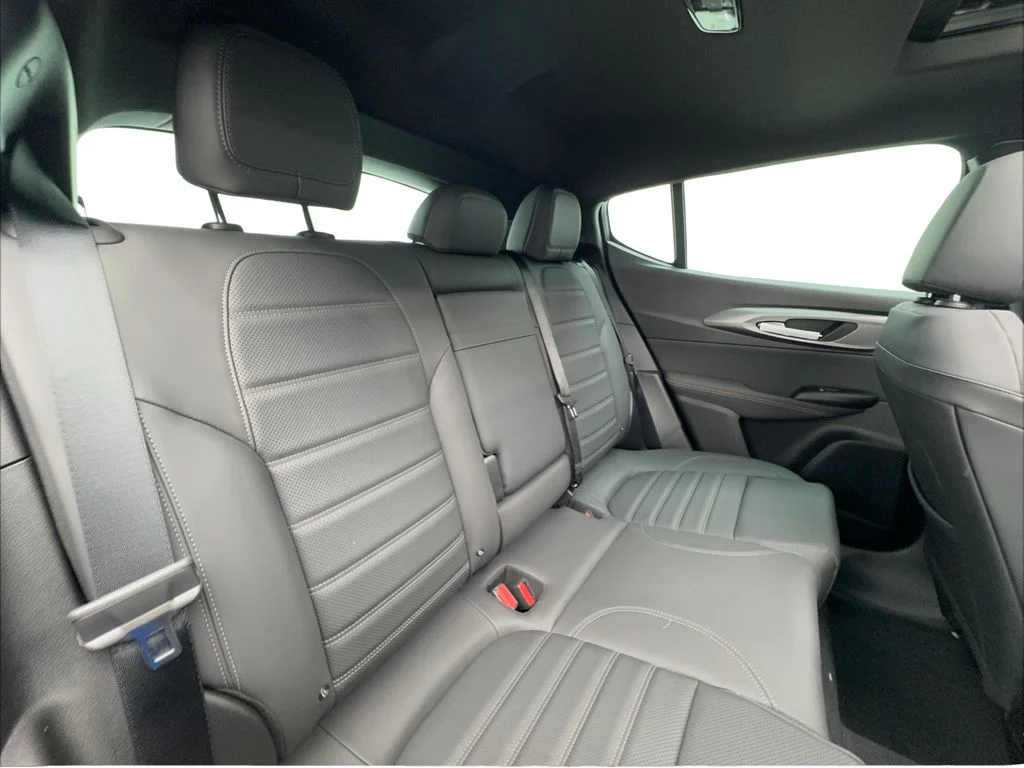 New 2026 Blue Alfa Romeo Base image 23