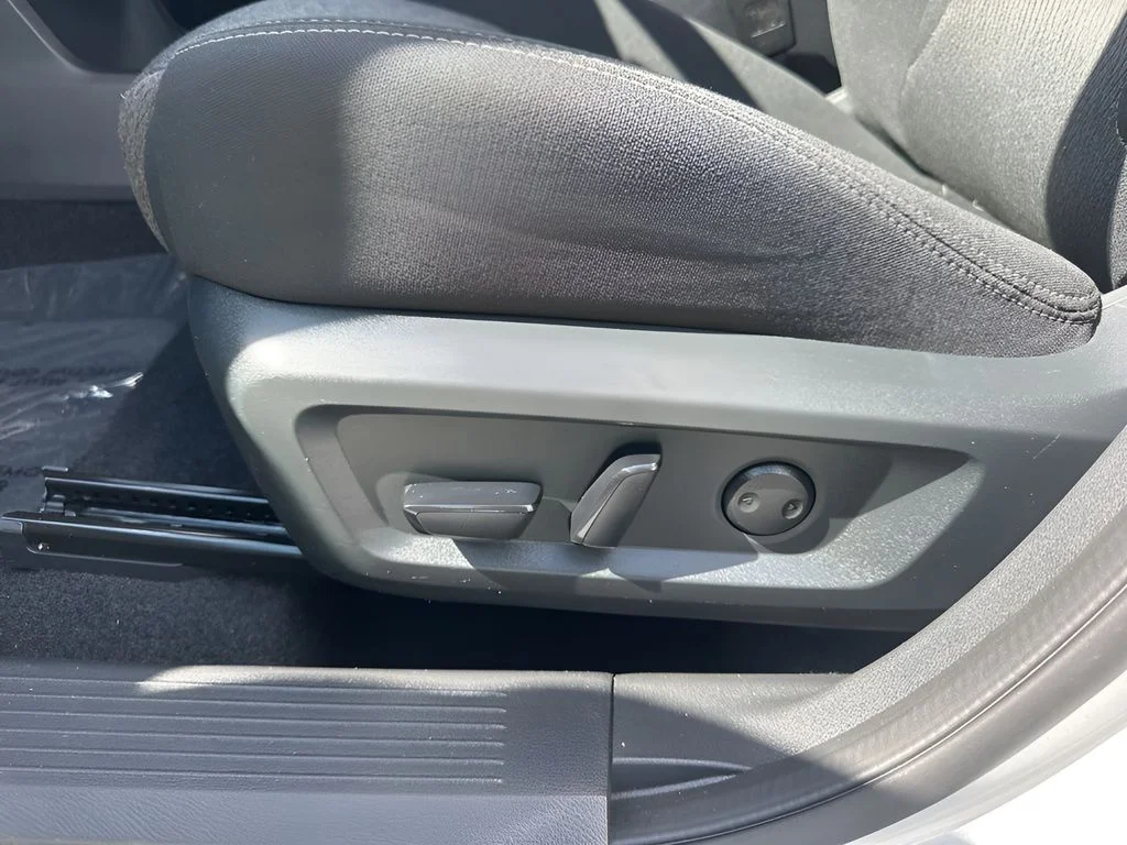 Used 2025 Silver Nissan SV image 10