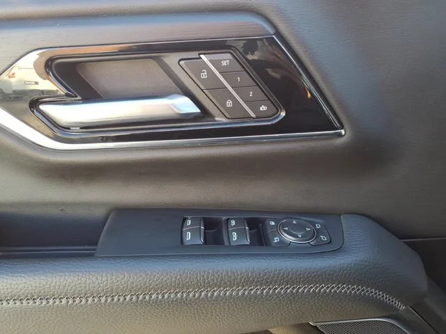 Used 2025 Summit White GMC Denali image 20