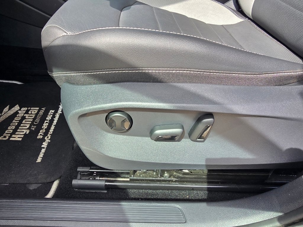 Used 2023 Deep Black Pearl Volkswagen SEL image 15