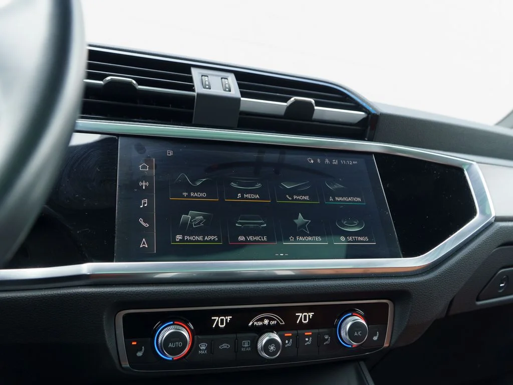 Used 2022  Audi  image 25