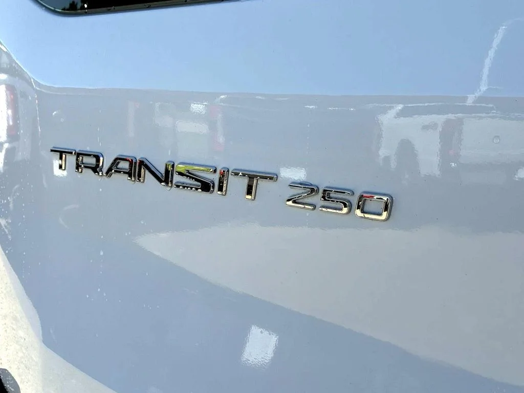 Used 2025 Oxford White Ford  image 14