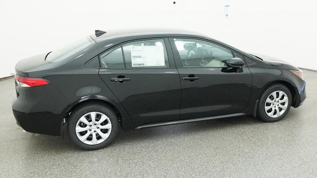 New 2026 Midnight Black Metallic Toyota LE image 16