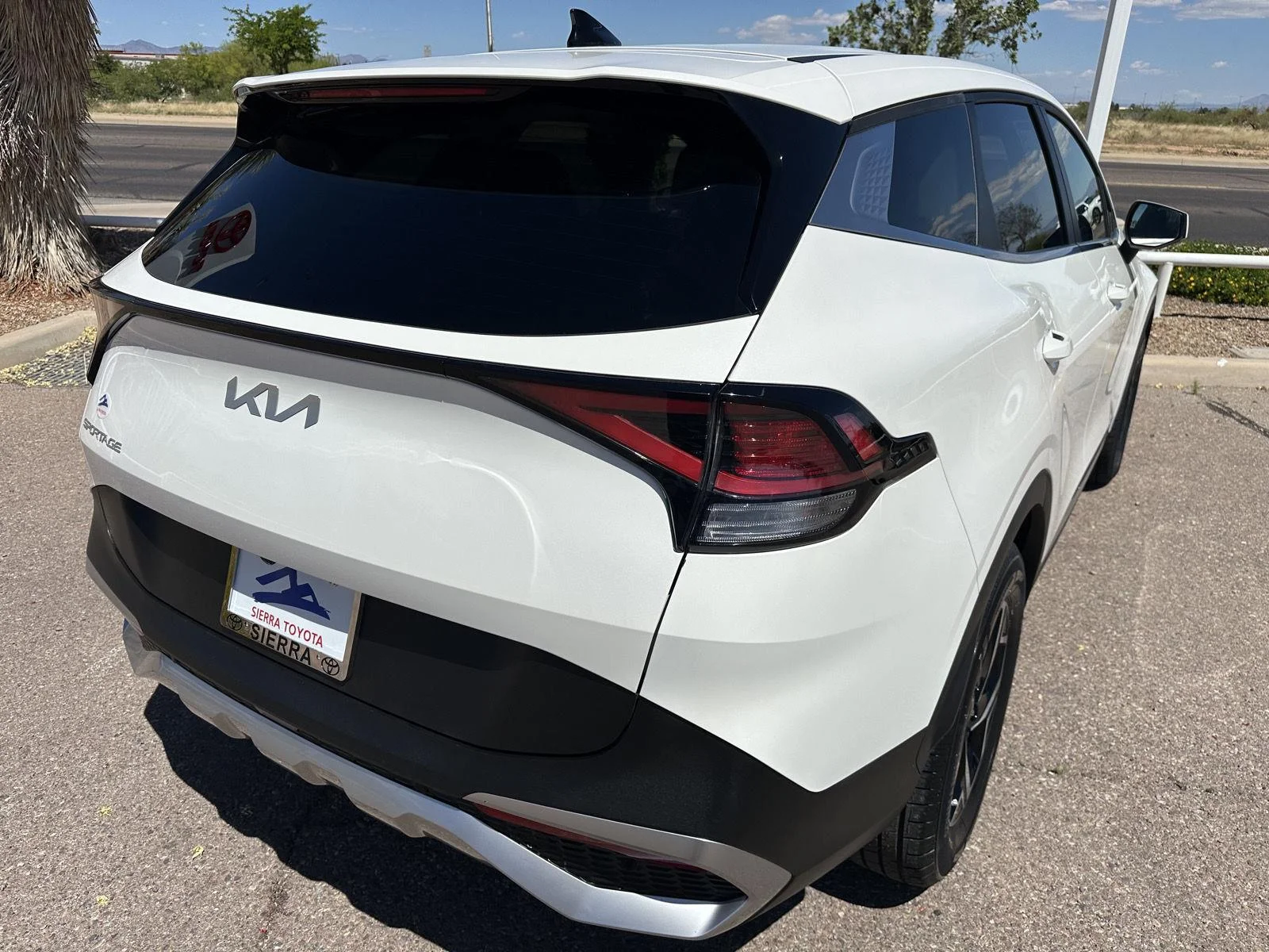 2025 Kia Sportage LX - Photo 7