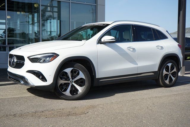 Used 2026  Mercedes-Benz GLA 250 image 4