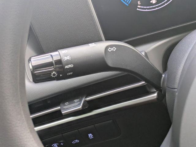 New 2026 Black Hyundai SEL FWD image 28