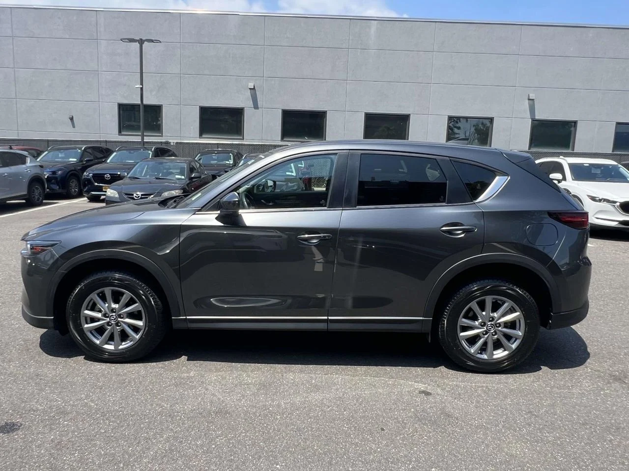 Used 2023 Machine Gray Metallic Mazda 2.5 S Select image 4