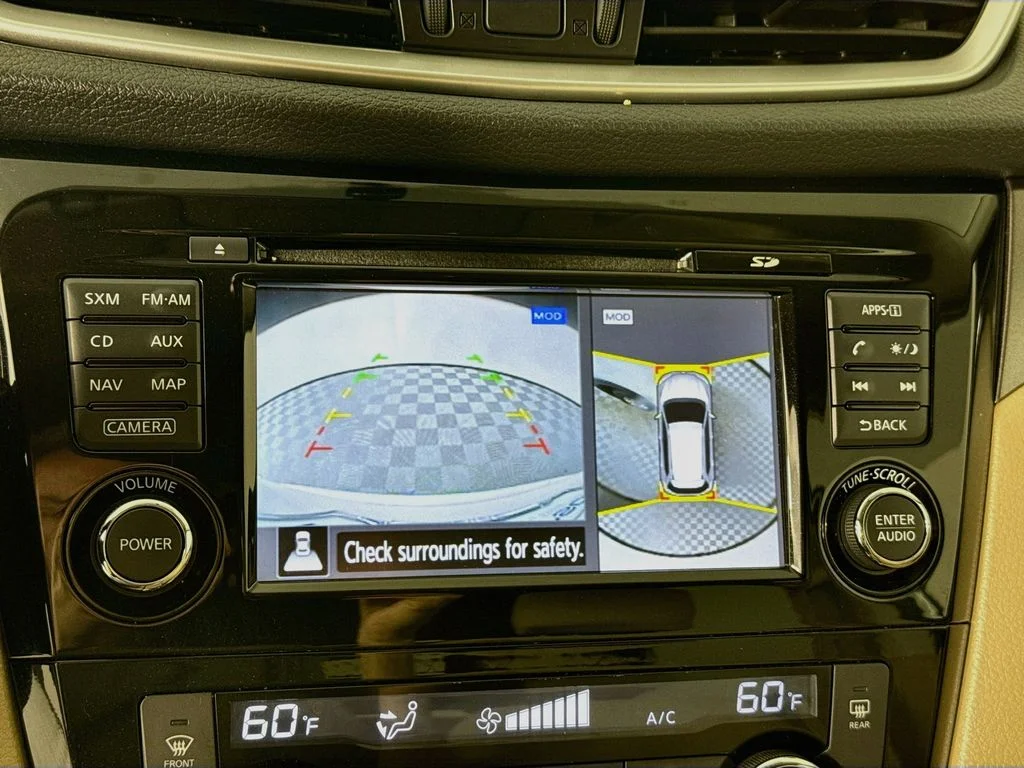 Used 2016 White Nissan SV image 15