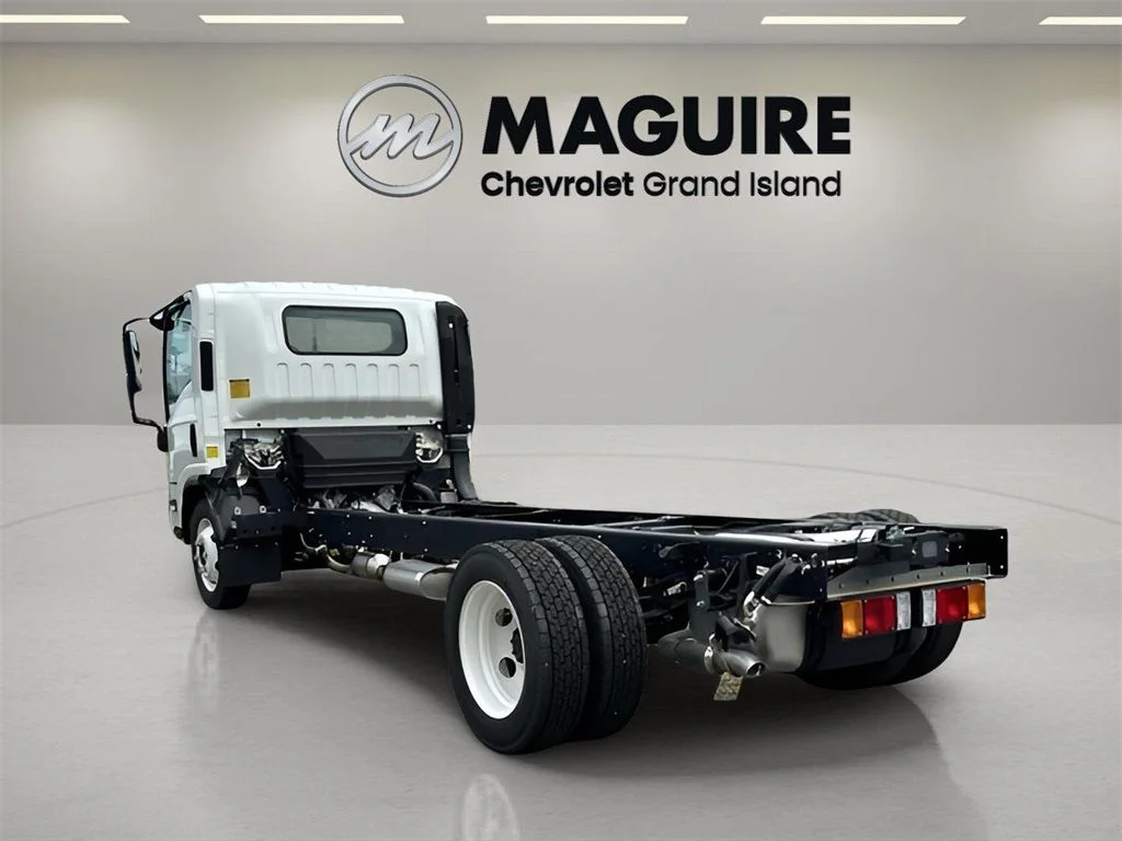 New 2024 White Chevrolet Base image 4