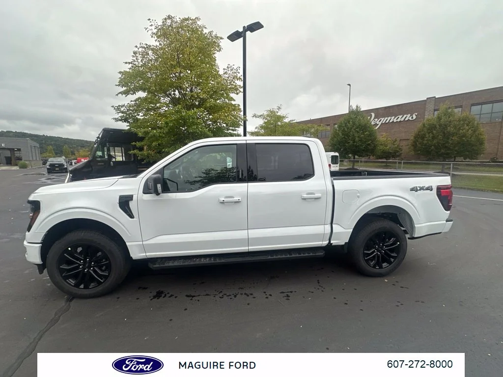 New 2026 Oxford White Ford XLT image 7