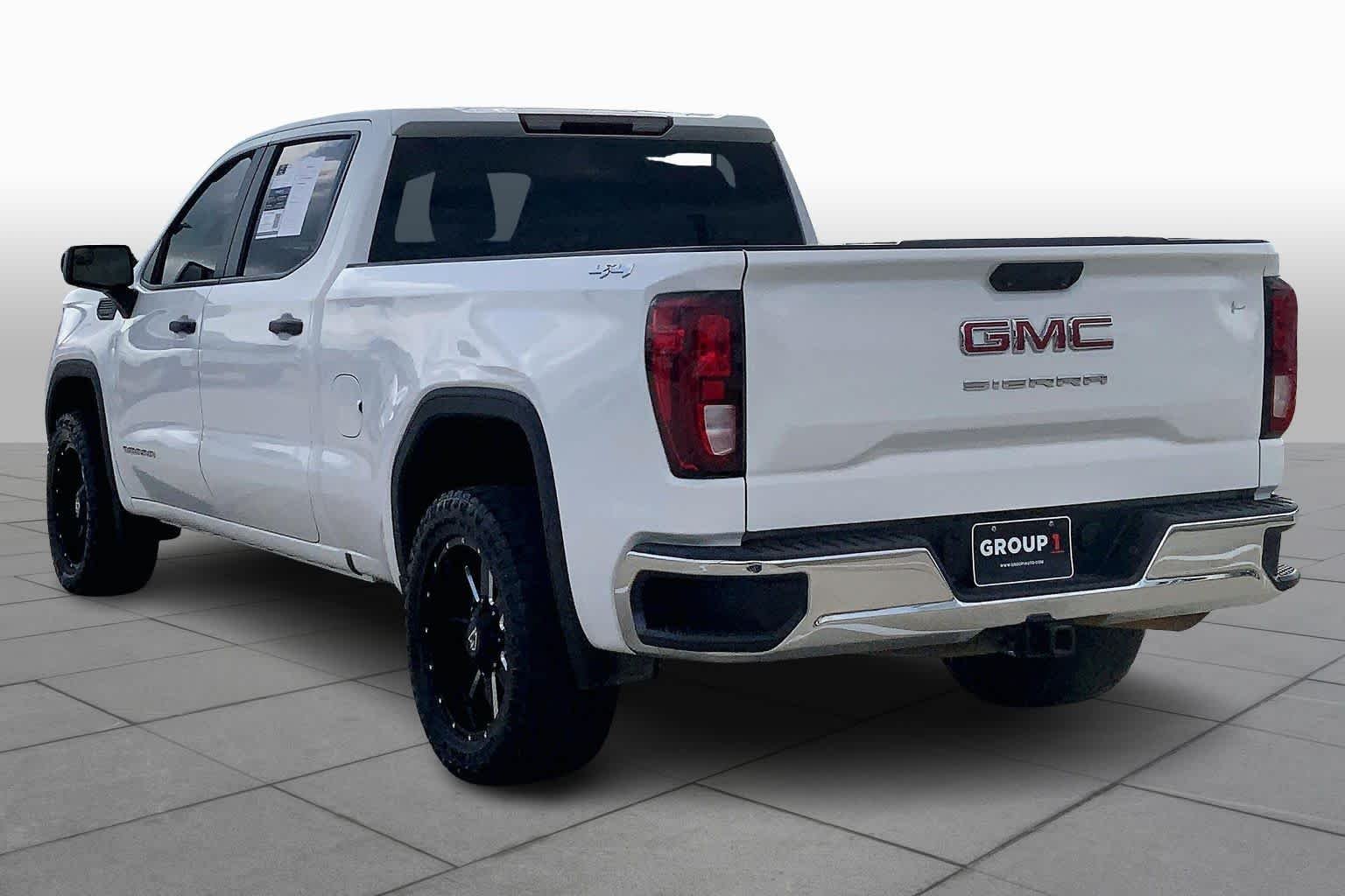 Used 2023 Summit White GMC Pro image 12