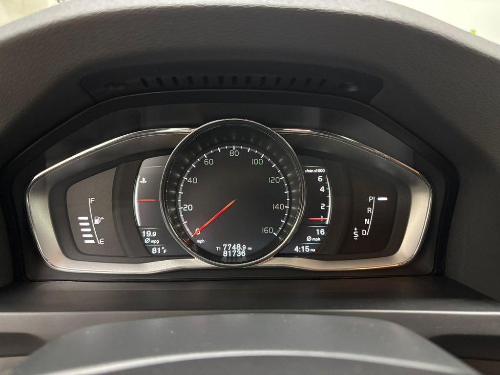 Used 2017 Onyx Black Metallic Volvo T5 image 29