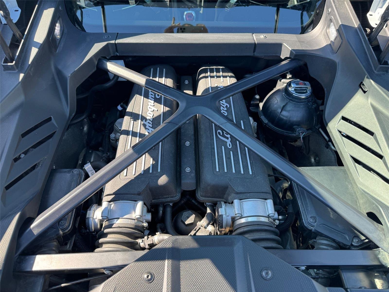 Used 2020 GRIGIO HATI Lamborghini  image 21