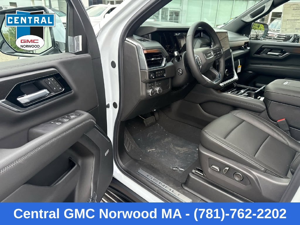 2026 GMC Yukon XL Denali - Photo 14
