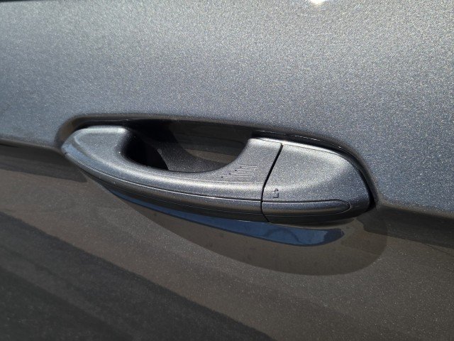 Used 2024 Grey Ford SEL image 10