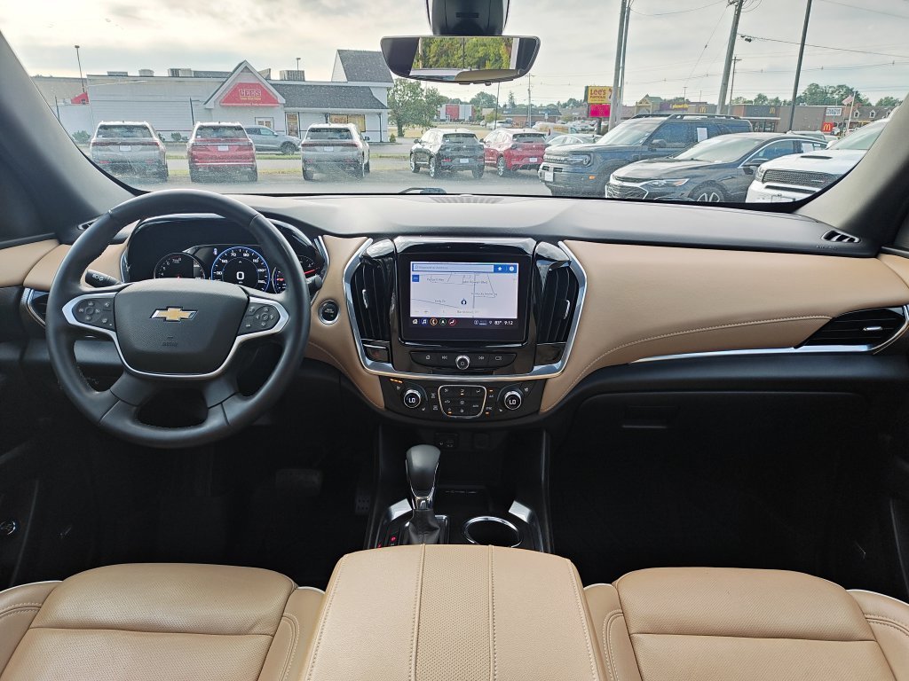 Used 2023 White Chevrolet Premier image 17