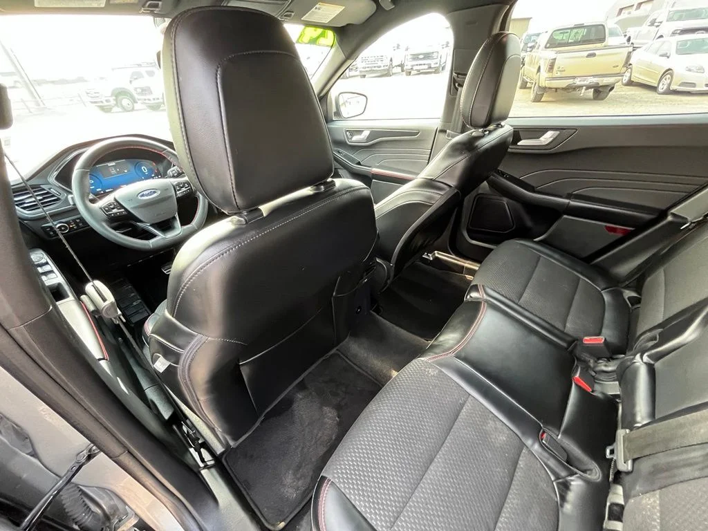 Used 2024 Silver Ford ST-Line Elite image 15