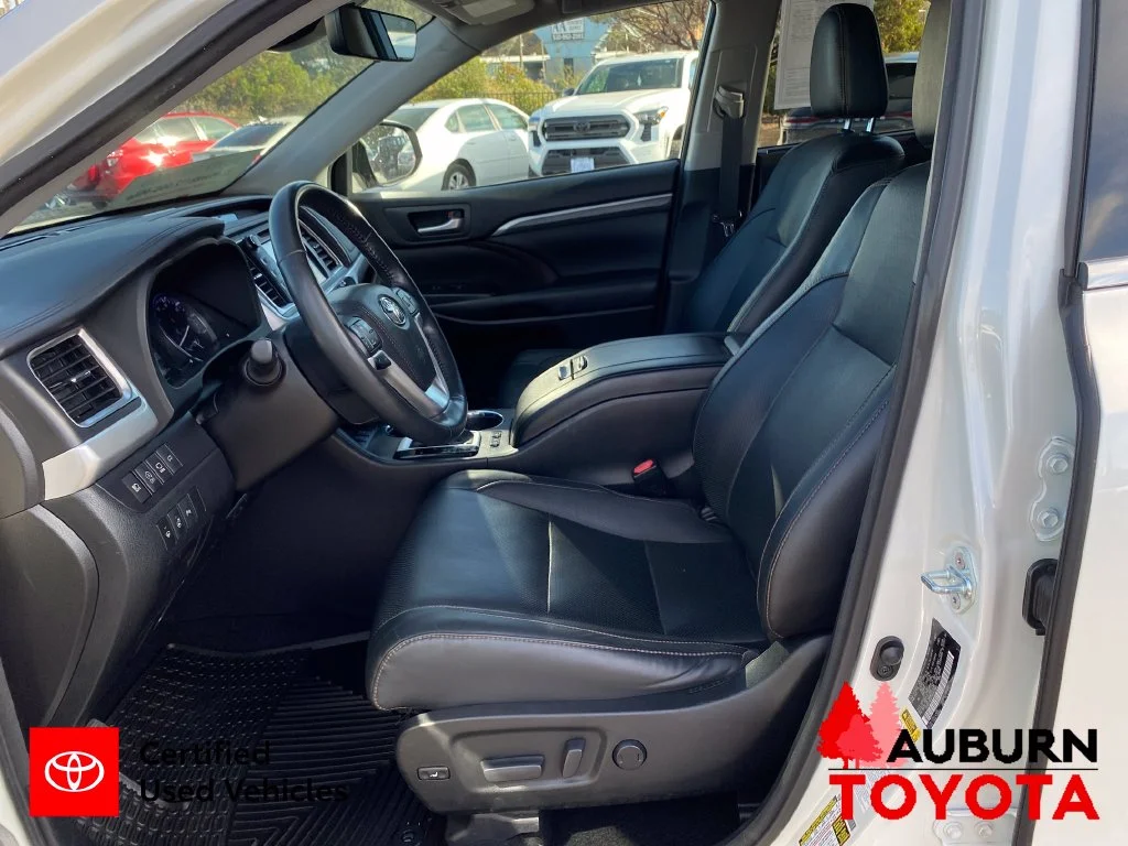 Certified Used 2017 Blizzard Pearl Toyota Limited Platinum image 12