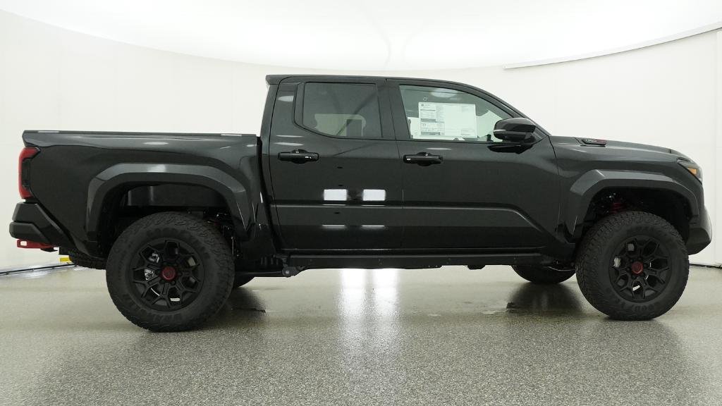 2026 Toyota Tacoma TRD Pro - Photo 13