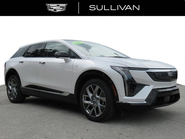 2025 Cadillac OPTIQ Luxury 2