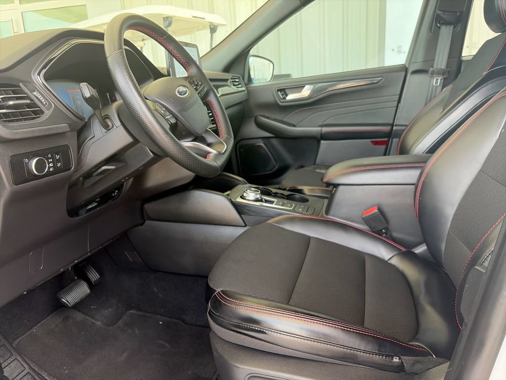 2025 Ford Escape ST-Line - Photo 20
