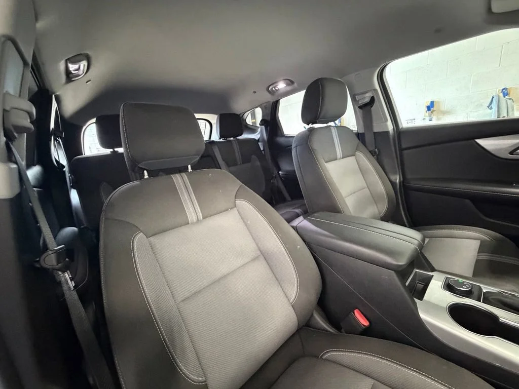 Used 2025 Summit White Chevrolet 2LT image 45